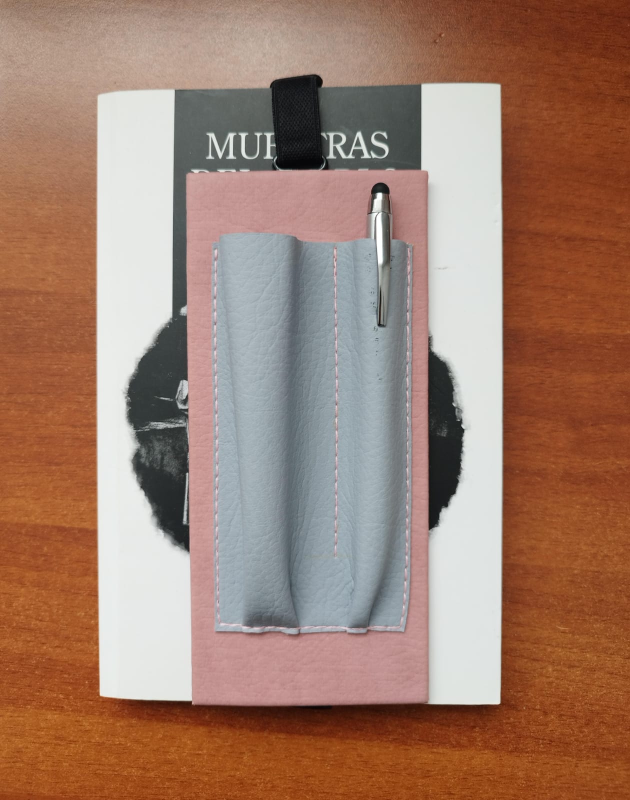 Portada: Separador de Página - Cuero - Rosado y Gris
