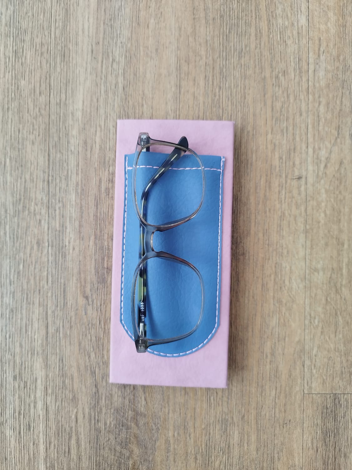 Portada: Separador de Página - Cuero - Rosado y Azul