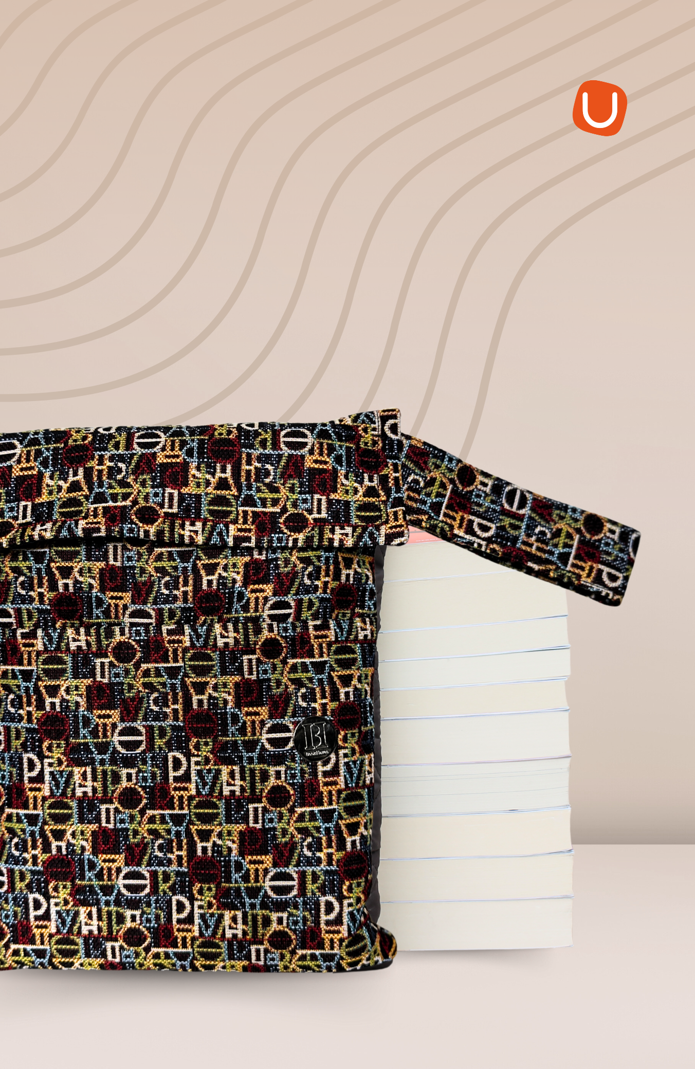 Funda luxe - tejido negro con letras de colores